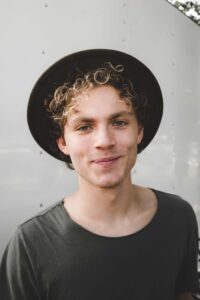 ian dooley d1UPkiFd04A unsplash scaled 1 200x300 - ian-dooley-d1UPkiFd04A-unsplash
