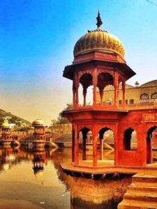 cropped राजस्थान के प्रमुख पर्यटन स्थल 225x300 - राजस्थान के प्रमुख पर्यटन स्थल